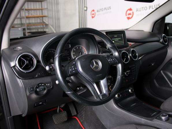 Mercedes-Benz B-Класс II (W246) с пробегом 2013 года, цена 990 000 рублей, 162475 км, хэтчбек, Автокод Объявления