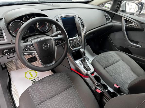 Opel Astra J Рестайлинг с пробегом 2012 года, цена 995 000 рублей, 157745 км, хэтчбек, Автокод Объявления