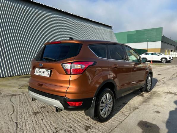 Ford Kuga II Рестайлинг с пробегом 2017 года, цена 1 079 000 рублей, 297378 км, внедорожник, Автокод Объявления
