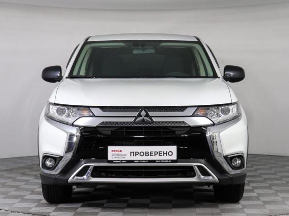 Mitsubishi Outlander III Рестайлинг 3 с пробегом 2020 года, цена 2 290 000 рублей, 32218 км, внедорожник, Автокод Объявления