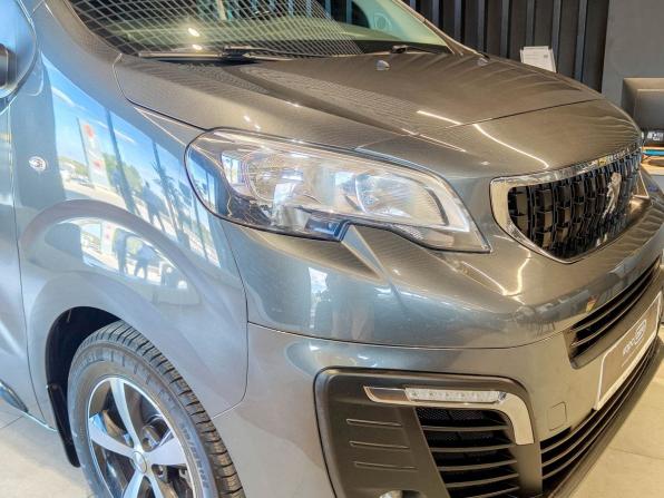 Peugeot Traveller I с пробегом 2020 года, цена 3 081 300 рублей, 95524 км, минивэн, Автокод Объявления
