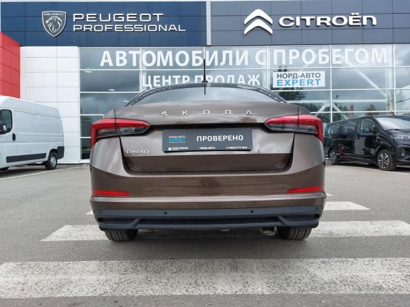 Skoda Rapid II с пробегом 2021 года, цена 1 680 000 рублей, 89383 км, лифтбек, Автокод Объявления