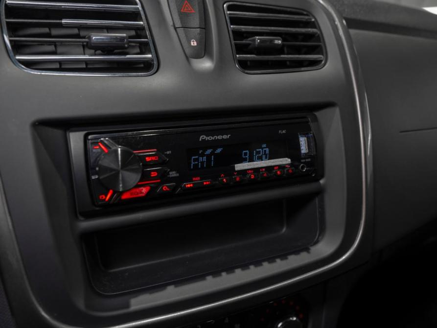 Renault Sandero II Москва  - изображение 15