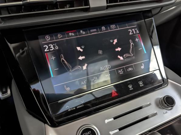 Audi Q6 с пробегом 2023 года, цена 6 750 000 рублей, 38000 км, внедорожник, Автокод Объявления