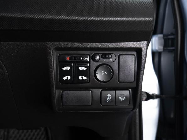 Honda Freed I Рестайлинг с пробегом 2014 года, цена 1 000 000 рублей, 181143 км, компактвэн, Автокод Объявления