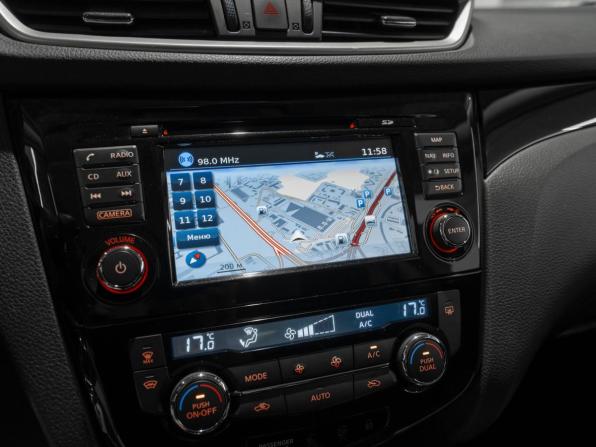 Nissan Qashqai II с пробегом 2018 года, цена 1 945 000 рублей, 123196 км, внедорожник, Автокод Объявления
