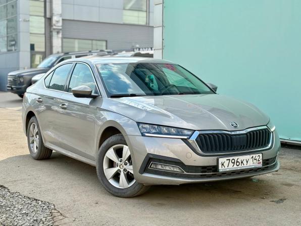 Skoda Octavia IV (A8) с пробегом 2021 года, цена 2 299 000 рублей, 83000 км, лифтбек, Автокод Объявления