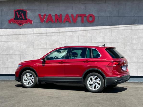 Volkswagen Tiguan II Рестайлинг с пробегом 2021 года, цена 3 300 000 рублей, 63900 км, внедорожник, Автокод Объявления