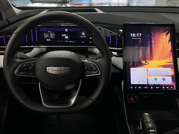 Geely Atlas II с пробегом 2024 года, цена 3 099 000 рублей, 37000 км, внедорожник, Автокод Объявления