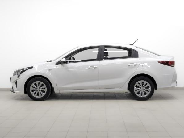 Kia Rio IV Рестайлинг с пробегом 2021 года, цена 1 625 000 рублей, 97751 км, седан, Автокод Объявления