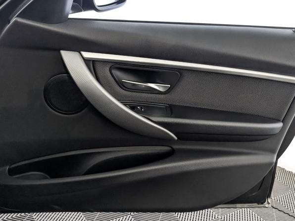 BMW 3 серии VI (F3x) Рестайлинг с пробегом 2018 года, цена 2 825 000 рублей, 118014 км, седан, Автокод Объявления
