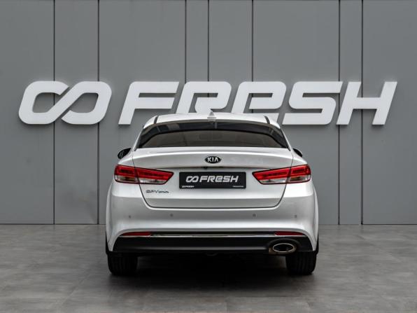 Kia Optima IV Рестайлинг с пробегом 2018 года, цена 1 865 000 рублей, 173772 км, седан, Автокод Объявления
