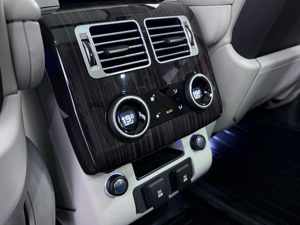 Land Rover Range Rover IV Рестайлинг с пробегом 2020 года, цена 6 150 000 рублей, 129543 км, внедорожник, Автокод Объявления