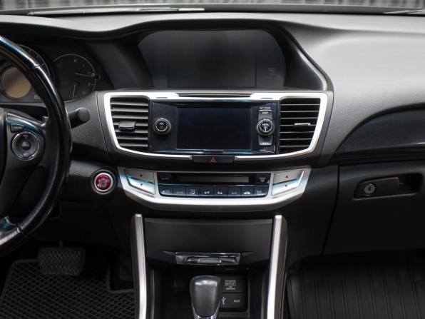 Honda Accord IX с пробегом 2012 года, цена 1 350 000 рублей, 244130 км, купе, Автокод Объявления