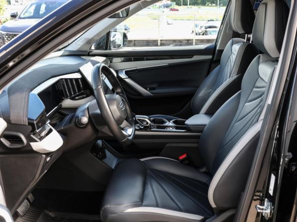 Geely Atlas II с пробегом 2024 года, цена 3 149 000 рублей, 23700 км, внедорожник, Автокод Объявления