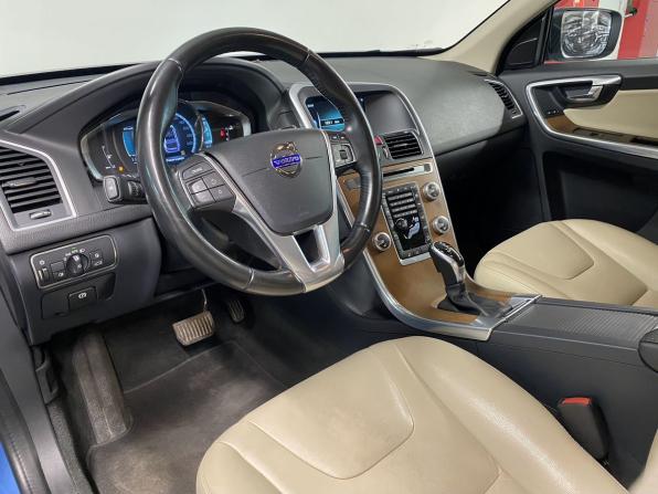 Volvo XC60 I Рестайлинг с пробегом 2015 года, цена 1 810 000 рублей, 197542 км, внедорожник, Автокод Объявления