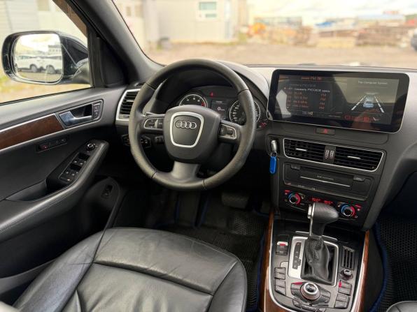 Audi Q5 I (8R) с пробегом 2009 года, цена 1 175 000 рублей, 190000 км, внедорожник, Автокод Объявления