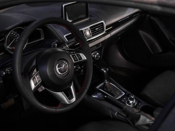 Mazda 3 III (BM) с пробегом 2014 года, цена 1 300 000 рублей, 149203 км, седан, Автокод Объявления