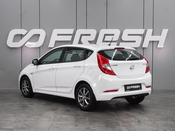 Hyundai Solaris I Рестайлинг с пробегом 2015 года, цена 989 000 рублей, 116312 км, хэтчбек, Автокод Объявления