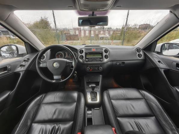 Volkswagen Tiguan I с пробегом 2010 года, цена 809 000 рублей, 241883 км, внедорожник, Автокод Объявления