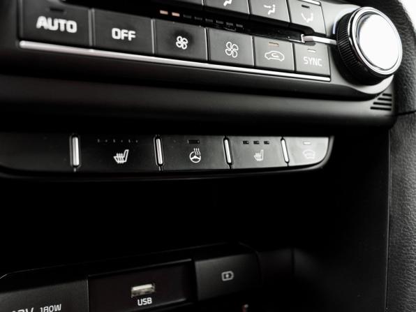Kia Ceed III с пробегом 2021 года, цена 1 850 000 рублей, 82673 км, универсал, Автокод Объявления