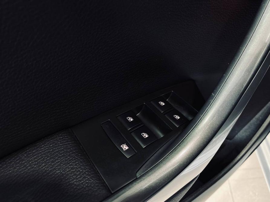 Opel Astra J Рестайлинг Ростов-на-Дону  - изображение 10