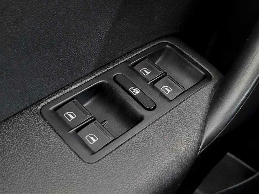 Volkswagen Polo V Рестайлинг Москва  - изображение 9