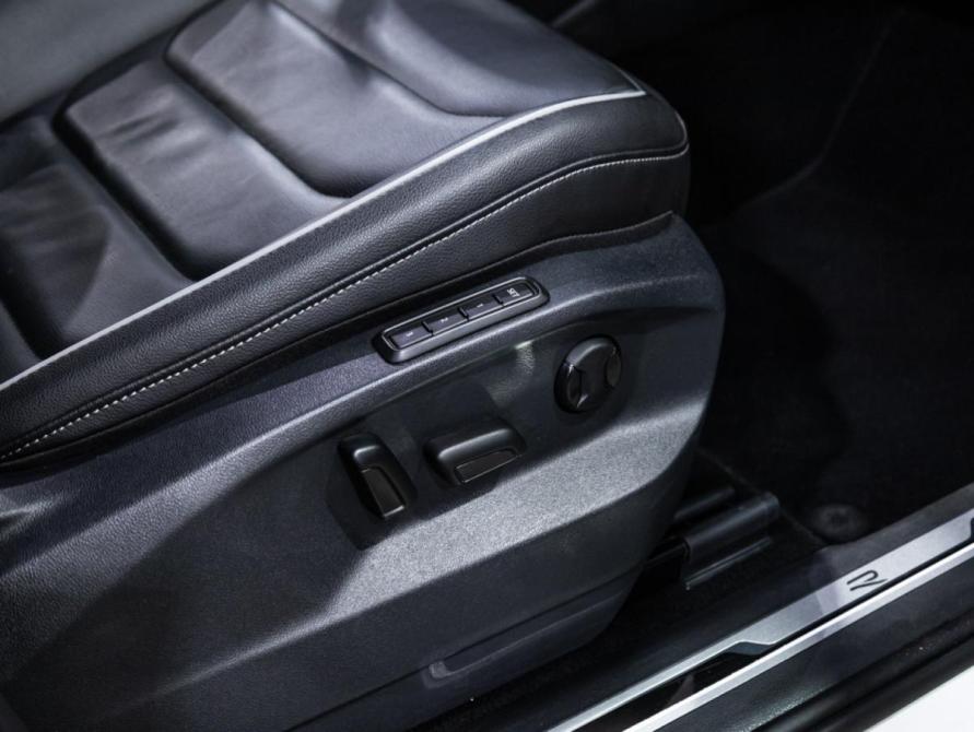 Volkswagen Tiguan II Рестайлинг Санкт-Петербург  - изображение 17