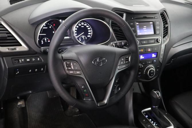 Hyundai Santa Fe III Рестайлинг с пробегом 2017 года, цена 1 999 000 рублей, 200000 км, внедорожник, Автокод Объявления