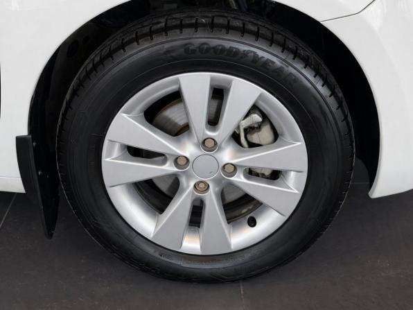 Nissan Note I Рестайлинг с пробегом 2012 года, цена 755 000 рублей, 218000 км, хэтчбек, Автокод Объявления