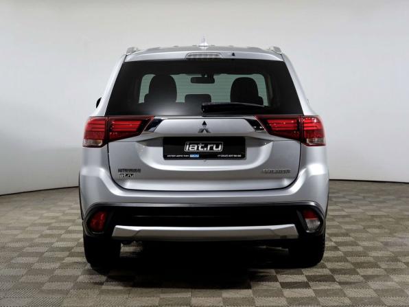 Mitsubishi Outlander III Рестайлинг 2 с пробегом 2018 года, цена 1 749 000 рублей, 84447 км, внедорожник, Автокод Объявления