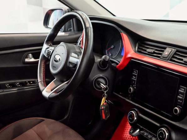 Kia Rio IV Рестайлинг с пробегом 2020 года, цена 1 880 000 рублей, 76600 км, хэтчбек, Автокод Объявления