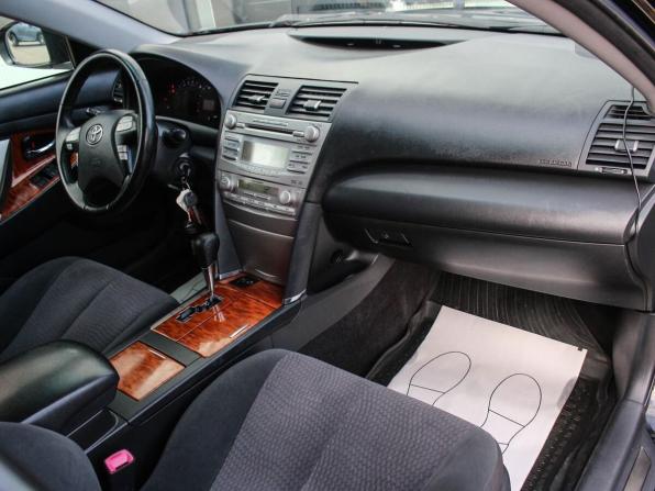 Toyota Camry VI (XV40) Рестайлинг с пробегом 2011 года, цена 1 040 000 рублей, 264850 км, седан, Автокод Объявления