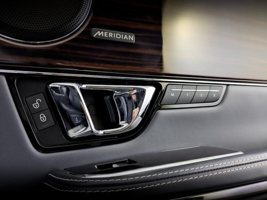 Jaguar XJ IV (X351) Рестайлинг Москва  - изображение 27