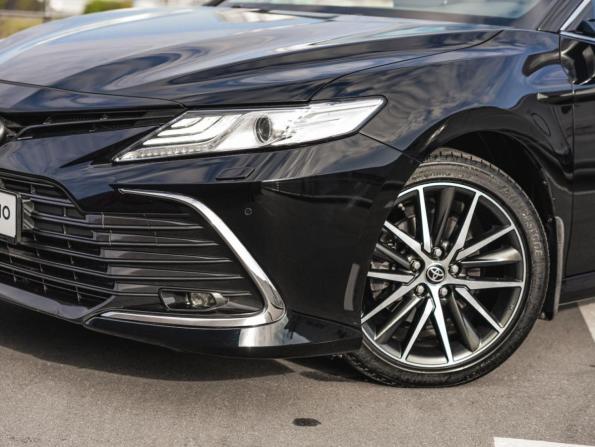 Toyota Camry VIII (XV70) Рестайлинг с пробегом 2021 года, цена 3 498 000 рублей, 92030 км, седан, Автокод Объявления