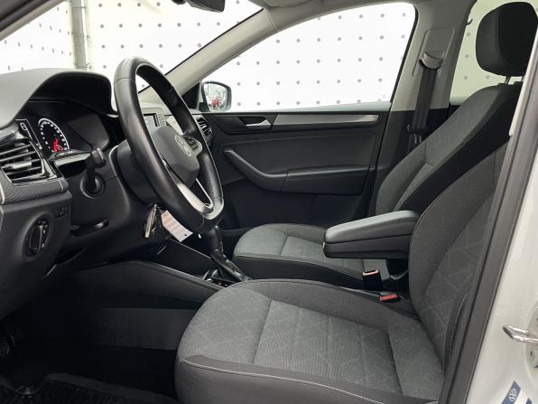 Volkswagen Polo VI с пробегом 2022 года, цена 1 780 000 рублей, 43779 км, лифтбек, Автокод Объявления