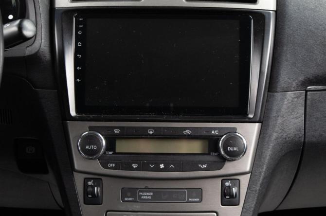 Toyota Avensis III Рестайлинг с пробегом 2011 года, цена 1 429 000 рублей, 220500 км, седан, Автокод Объявления