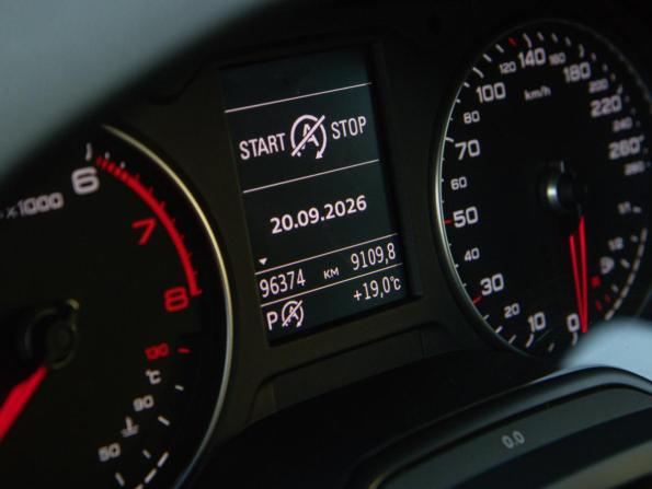 Audi A3 III (8V) Рестайлинг с пробегом 2018 года, цена 1 748 000 рублей, 96400 км, седан, Автокод Объявления