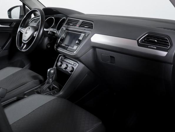 Volkswagen Tiguan II с пробегом 2018 года, цена 2 150 000 рублей, 100000 км, внедорожник, Автокод Объявления