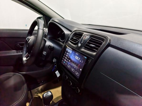 Renault Sandero II Рестайлинг с пробегом 2021 года, цена 1 327 600 рублей, 63450 км, хэтчбек, Автокод Объявления