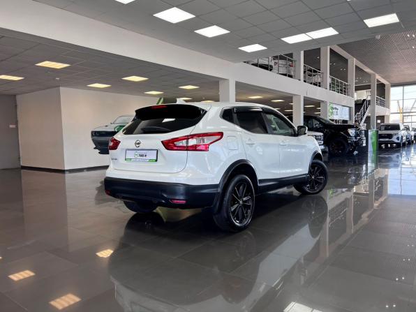 Nissan Qashqai II с пробегом 2018 года, цена 1 645 000 рублей, 98811 км, внедорожник, Автокод Объявления