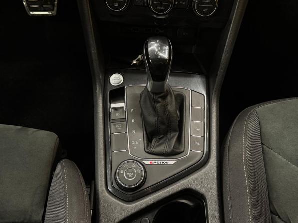 Volkswagen Tiguan II с пробегом 2020 года, цена 2 599 000 рублей, 108000 км, внедорожник, Автокод Объявления