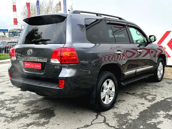 Toyota Land Cruiser 200 Series Рестайлинг 1 с пробегом 2012 года, цена 3 540 000 рублей, 283728 км, внедорожник, Автокод Объявления