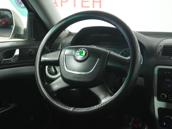 Skoda Octavia II (A5) Рестайлинг с пробегом 2011 года, цена 654 000 рублей, 247662 км, лифтбек, Автокод Объявления