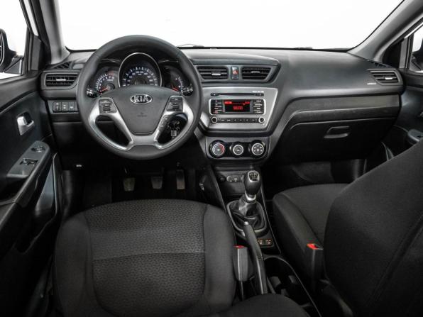Kia Rio III Рестайлинг с пробегом 2017 года, цена 1 187 000 рублей, 81710 км, хэтчбек, Автокод Объявления