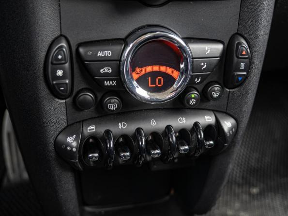Mini Hatch II (R56) Рестайлинг с пробегом 2010 года, цена 1 160 000 рублей, 165776 км, хэтчбек, Автокод Объявления