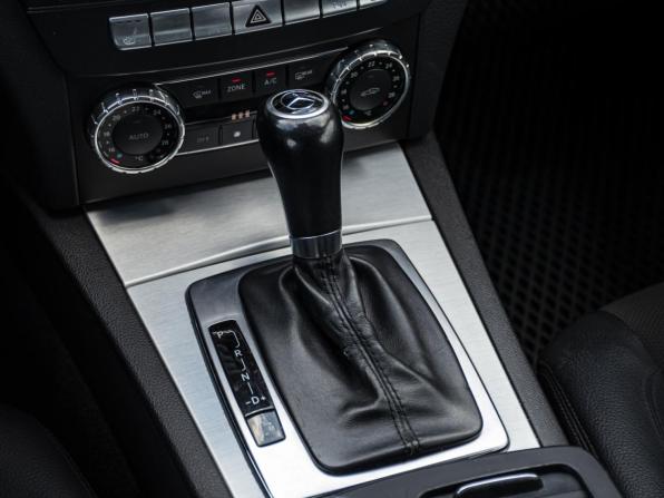 Mercedes-Benz C-Класс III (W204) Рестайлинг с пробегом 2012 года, цена 1 230 000 рублей, 212000 км, купе, Автокод Объявления