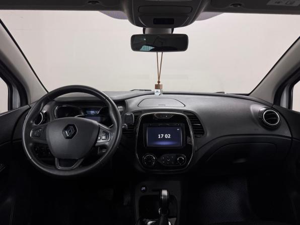 Renault Kaptur I с пробегом 2018 года, цена 1 724 000 рублей, 112300 км, внедорожник, Автокод Объявления