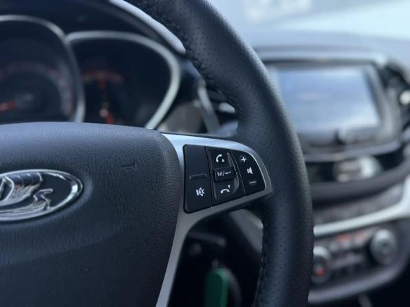 Lada (ВАЗ) Vesta I с пробегом 2018 года, цена 1 099 000 рублей, 95411 км, универсал, Автокод Объявления
