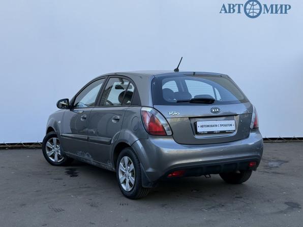 Kia Rio II Рестайлинг с пробегом 2011 года, цена 600 000 рублей, 227700 км, хэтчбек, Автокод Объявления